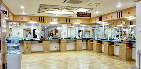 율암온천 파우더실