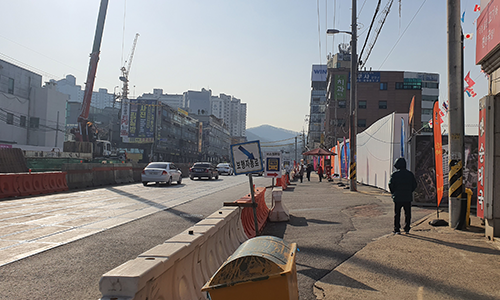 봉담읍 행정복지센터 주차장 접근 도로